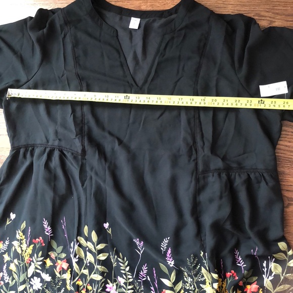 Old Navy Georgette Plus-Size Swing Dress - Picture 3 of 6